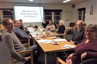 8 borgerjournalister var samlet i Fåborghus til kursus i artikelskrivning med journalist Katrine Friisberg.